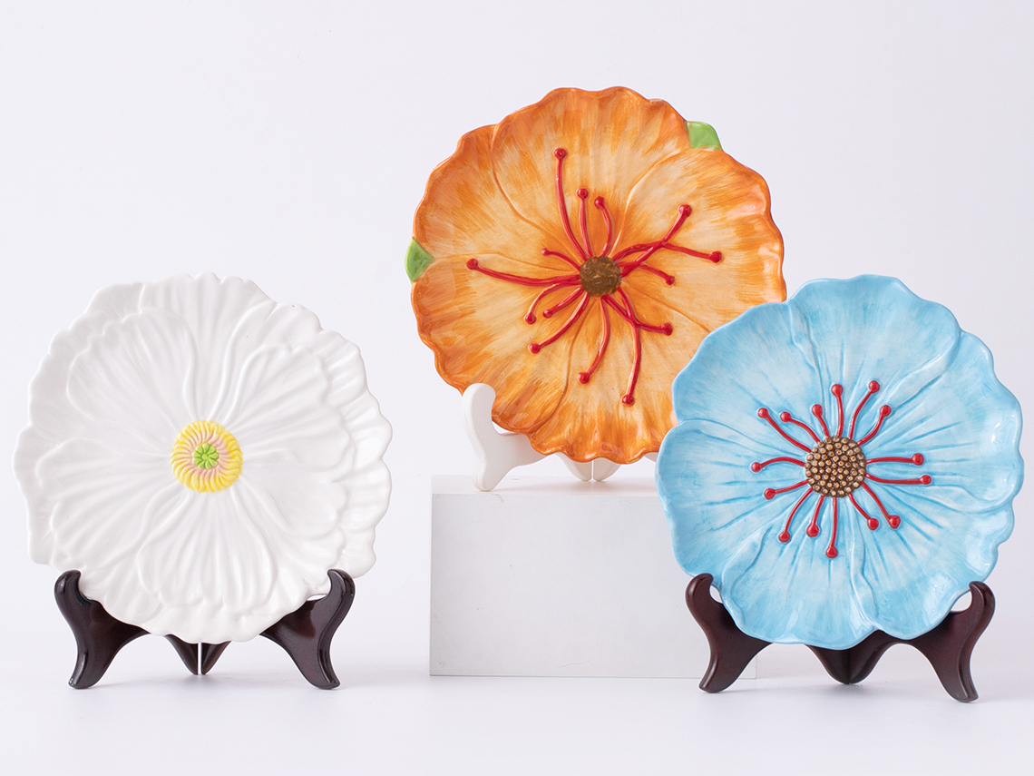 Hand painting floral plate-Products - Ys (Sano) Ceramics.